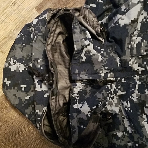 US NAVY NWU DIGITAL CAMOUFLAGE GORE-TEX PARKA JACKET SMALL - Picture 10 of 15